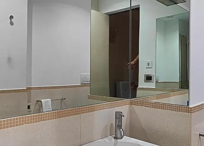 Visconti Apartment. Appartamento Roma