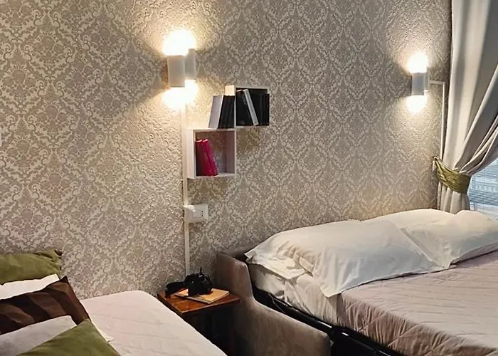 Visconti Apartment. Roma
