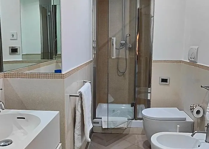 Visconti Apartment. Roma